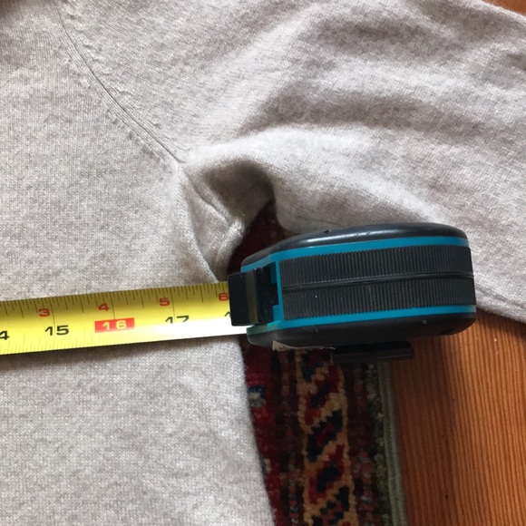 Thick, lush cashmere sweater, no label, no size. Measurements indicate size S - Picture 4 of 8